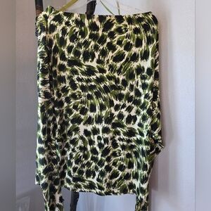 Norma Kamali Stylish Green and Black Women's Top